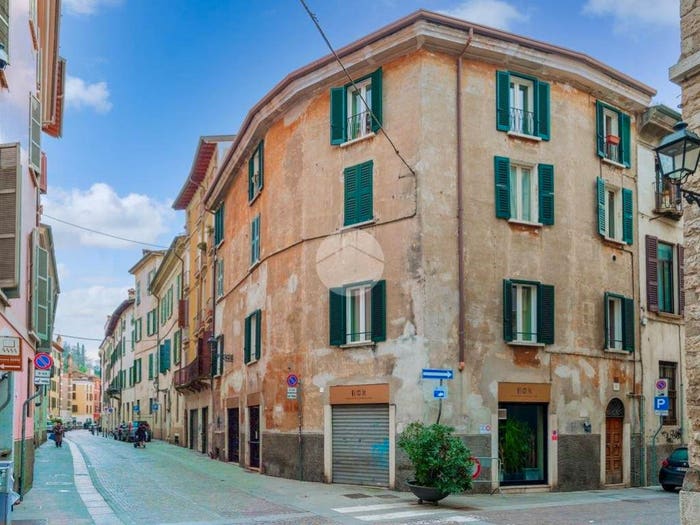Appartamento trilocale in vendita in Via delle Battaglie, Carmine, Brescia