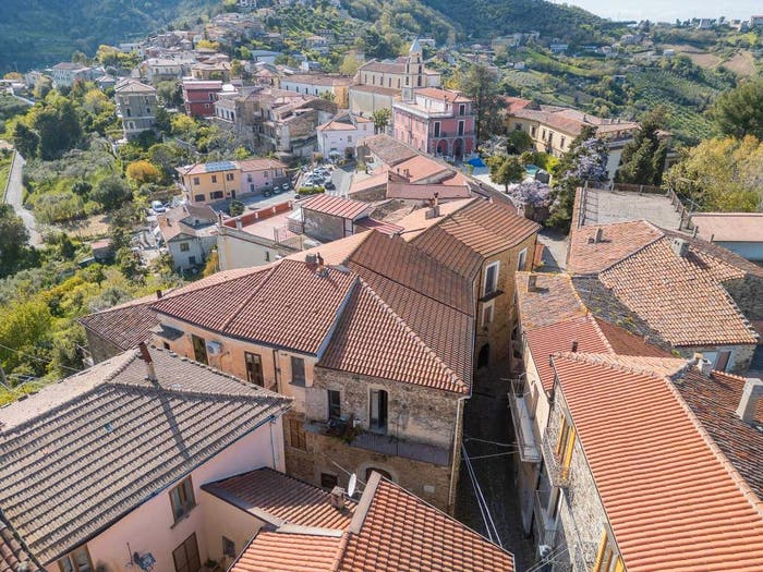 Appartamento con 5 locali in vendita in Via dei Mille, Rutino
