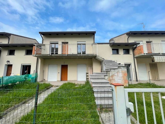 Casa trilocale in vendita in Viale Sandro Botticelli, Lido Adriano Lido di Dante, Ravenna
