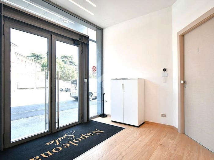 Appartamento con 6 locali in vendita in Via Napoleona, Camerlata Rebbio, Como