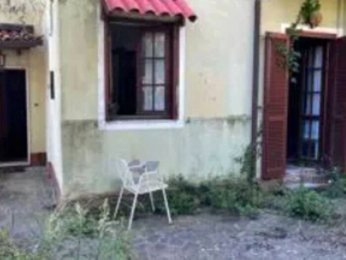 Appartamento trilocale in vendita in Via Don Antonio Domenico Bellone, Borgo Sant'Agata Borgo d'Oneglia Costa d'Oneglia, Imperia