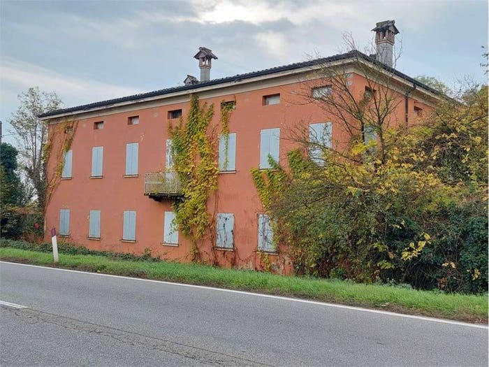 Casa con 6 locali in vendita in Via Emilia Ovest, Cittanova Marzaglia, Modena