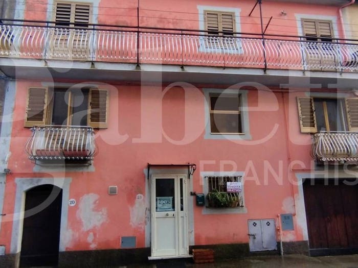 Appartamento con 5 locali in vendita in Via Armando Diaz, Cortale