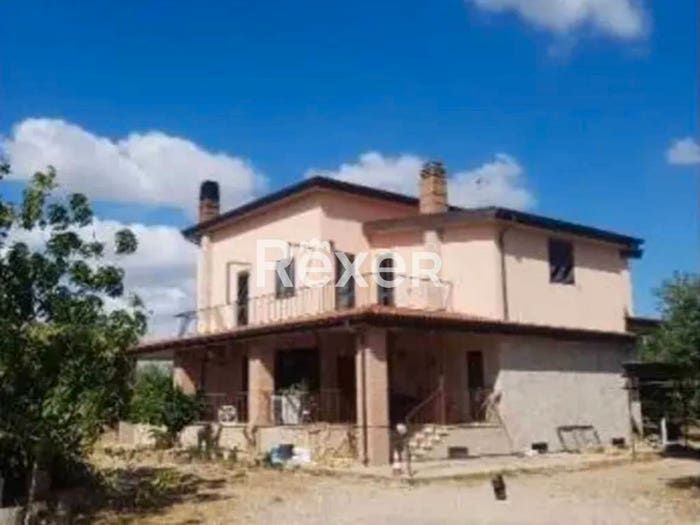 Casa con 6 locali in vendita in Località S Cecilia SP Km, Via della Repubblica Piazza San Francesco, Foggia
