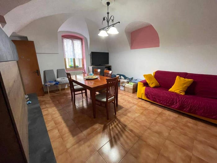 Appartamento quadrilocale in vendita in Dolceacqua