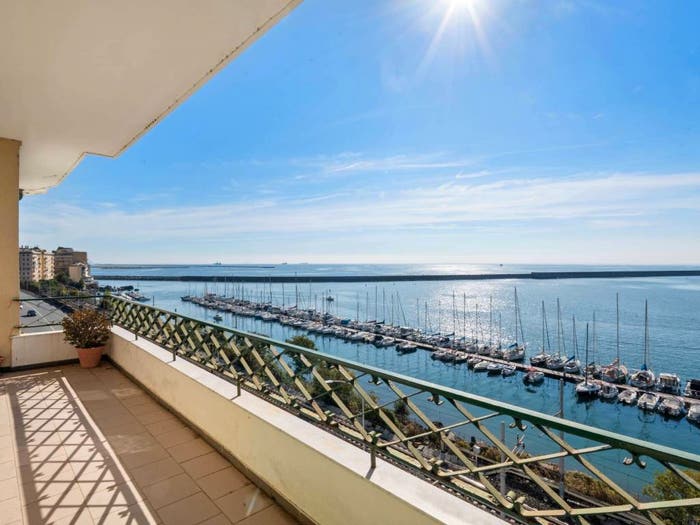 Appartamento con 6 locali in vendita in Piazza Lido Di Pegli, Pegli, Genova