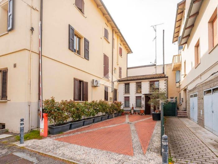 Casa con 5 locali in vendita in Via Marco Emilio Lepido, Aeroporto, Bologna