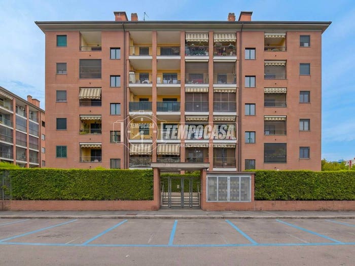 Appartamento trilocale in vendita in Via Antonio Berlese, Viale Ungheria Mecenate, Milano