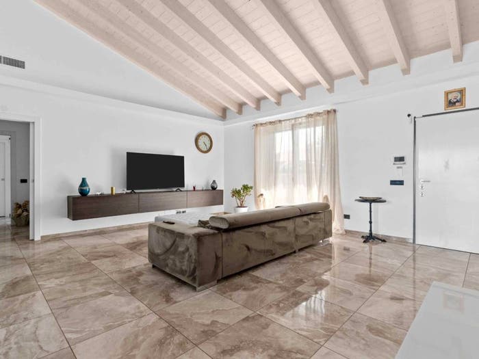 Casa quadrilocale in vendita in Via Don Severino Maestri, Casorate Primo