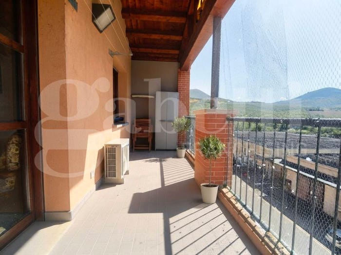 Appartamento trilocale in vendita in via Enrico Berlinguer, Centro, Vergato