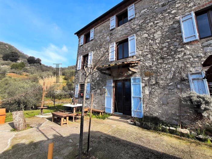 Casa con 6 locali in vendita in Strada Comunale di Valdottavo, Valdottavo, Borgo a Mozzano