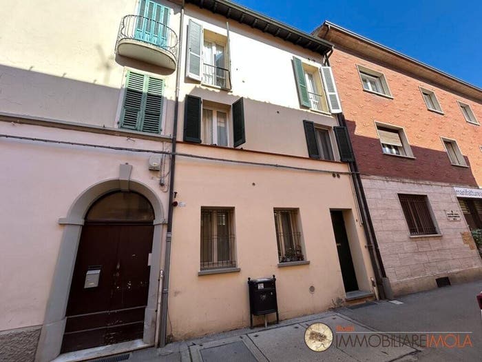 Appartamento bilocale in vendita in Via Sassi, Centro Storico, Imola