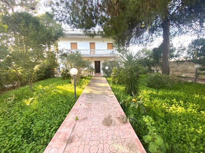 Casa con 6 locali in vendita in SP, Leporano Marina, Leporano
