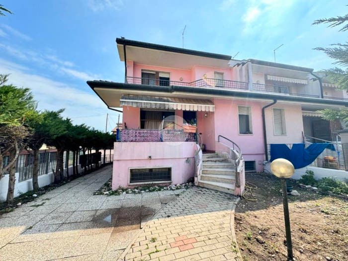 Casa con 6 locali in vendita in Via Primavera, Sant'Anna Cavanella d'Adige, Chioggia