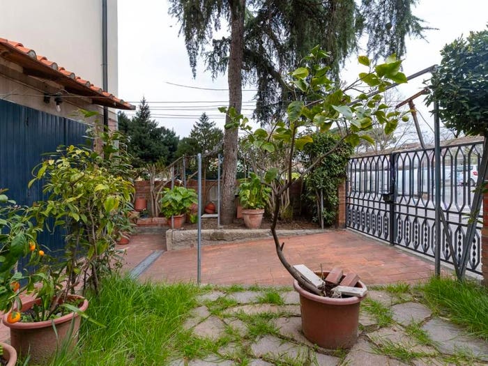 Appartamento con 6 locali in vendita in Via Domenico Maestrelli, Marcignana Lucchese, Empoli