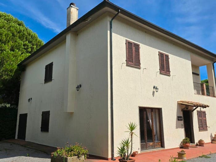 Casa con 6 locali in vendita in Strada Vicinale dei Pinalti, Orbetello