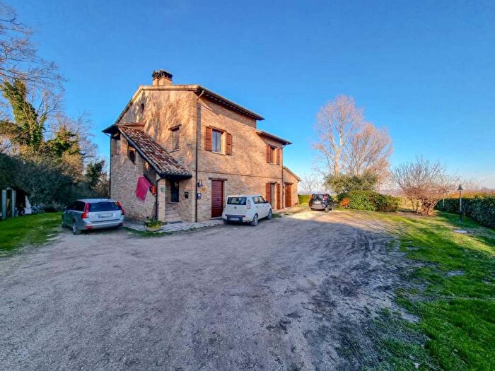 Casa con 6 locali in vendita in località Castelcavallino, Castello Di Cavallino, Urbino