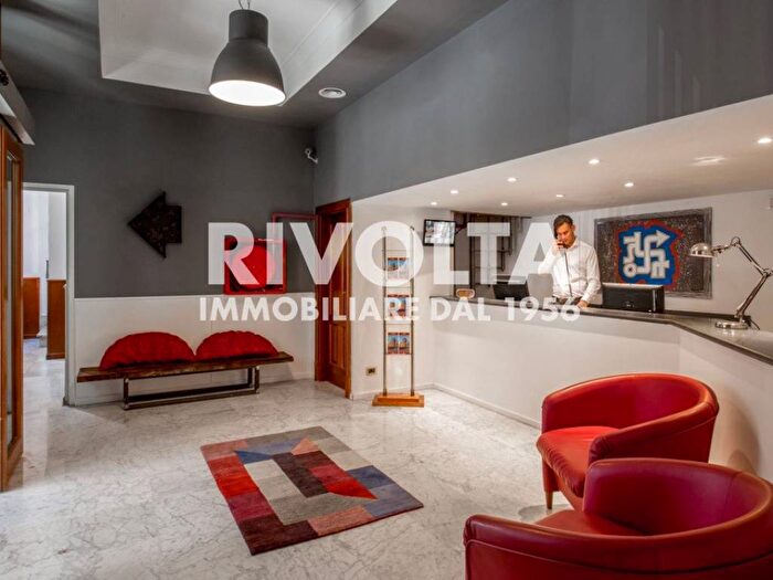 Casa con 6 locali in vendita in Piazzale Ostiense, Ostiense, Roma