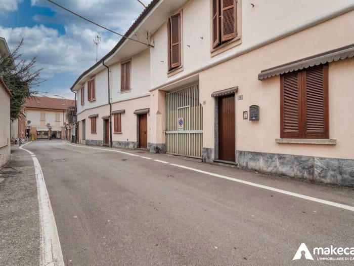Casa con 5 locali in vendita in via VIII Giugno, Melegnano