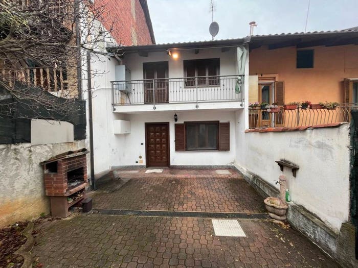 Casa bilocale in vendita in Via San Giuliano B, Centro, Barbania