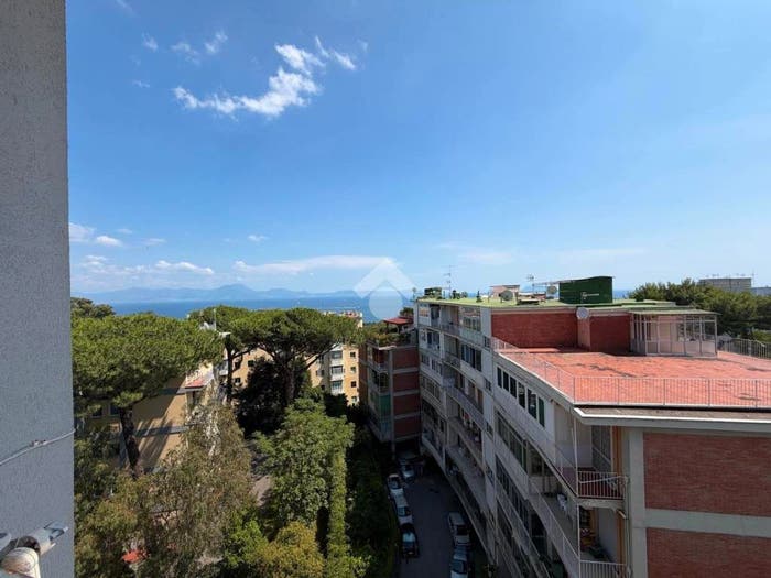 Appartamento con 5 locali in vendita in Via Belsito, Posillipo, Napoli