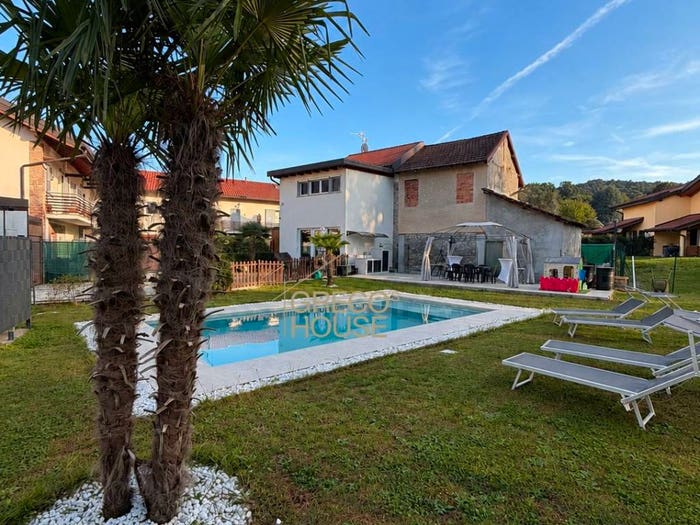 Casa trilocale in vendita in Via Maggio, Inarzo