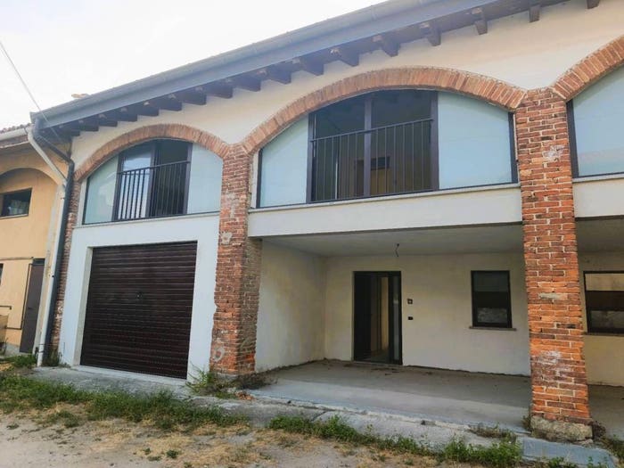 Casa trilocale in vendita in Via San Sepolcro snc, Ternate
