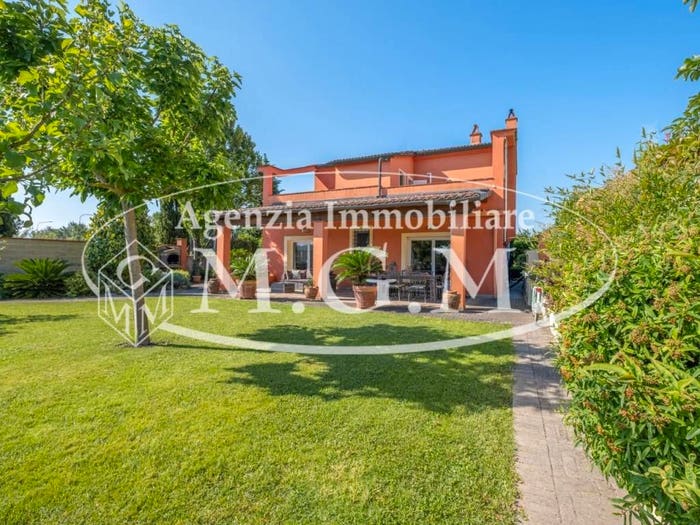 Casa con 6 locali in vendita in Via di Gello, Centro, Ponsacco
