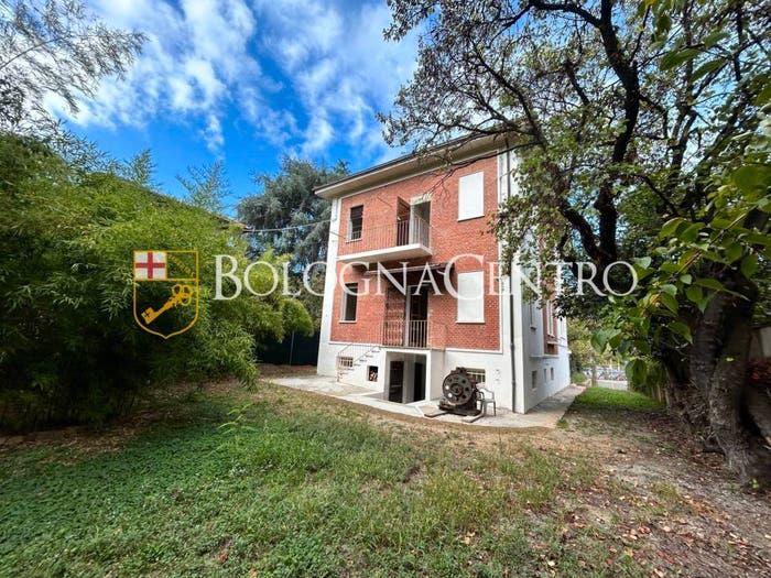 Casa con 6 locali in vendita in Via Toscana, San Ruffillo, Bologna