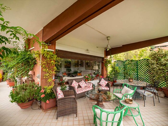 Appartamento con 6 locali in vendita in Via Luigi Gherzi, Balduina, Roma