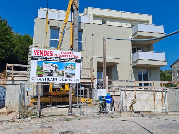 Appartamento quadrilocale in vendita in Via Alfredo Catalani, Centro, Arzignano