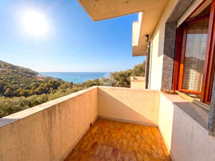 Appartamento bilocale in vendita in Via civezza, San Lorenzo al Mare