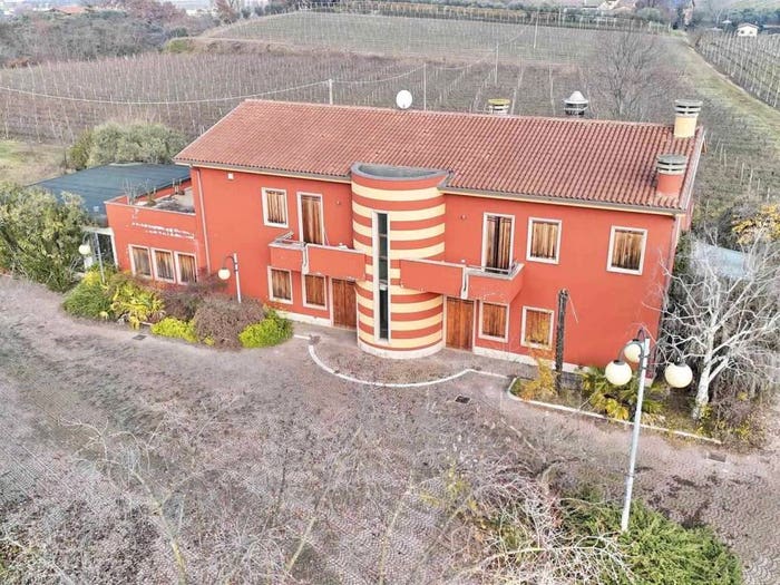 Casa con 6 locali in vendita in via Custoza, Oliosi, Castelnuovo del Garda