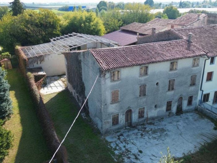 Casa in vendita in Villafranca di Verona
