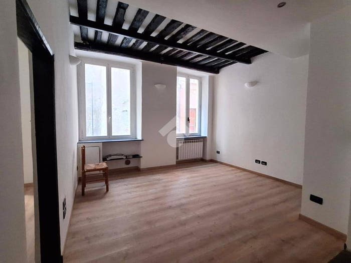 Appartamento trilocale in vendita in Vico degli Adorno, Prè, Genova