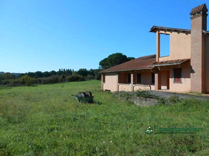 Casa con 6 locali in vendita in Via Camillo Spinedi, La Giustiniana, Roma