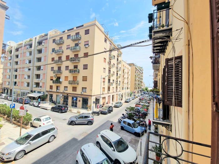 Appartamento con 5 locali in vendita in Via Mariano Stabile, Roma Cavour, Palermo