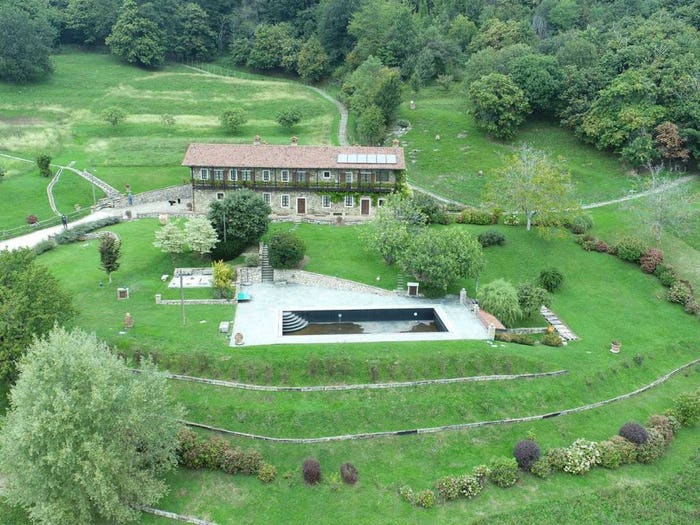 Casa quadrilocale in vendita in Zandobbio