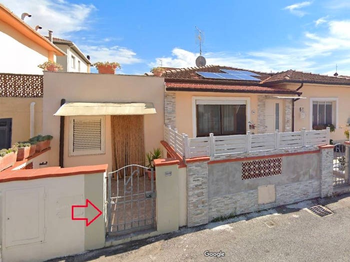 Appartamento bilocale in vendita in Via La Spezia, Marina di Cecina, Cecina