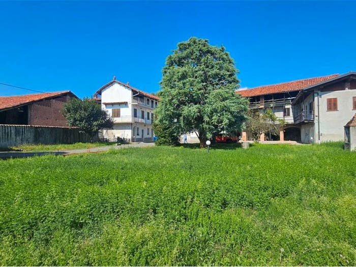 Casa con 6 locali in vendita in via delle scuole, Centro, Castellamonte