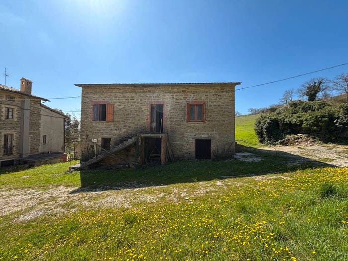 Casa con 6 locali in vendita in Loc Paradiso, Porziano Pian della Pieve San Presto, Assisi