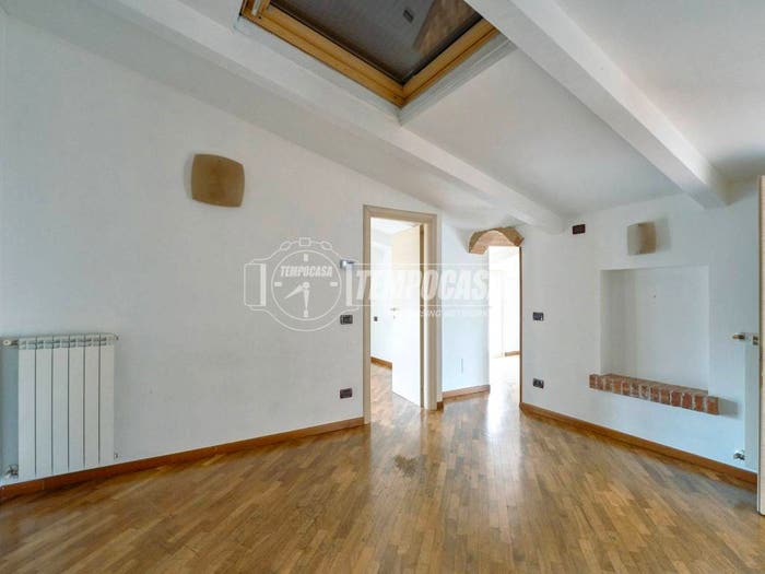 Appartamento trilocale in vendita in Via Caduti del Borgo, San Bernardo Zaist, Cremona