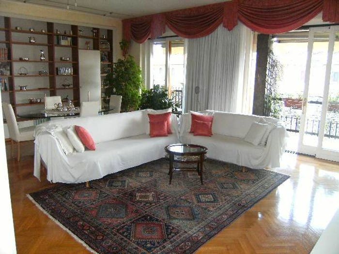 Appartamento trilocale in vendita in Piazza Firenze, Portello Parco Vittoria, Milano