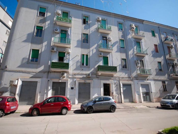 Appartamento trilocale in vendita in Piazza Ugo Foscolo, Quartieri Settecenteschi, Foggia