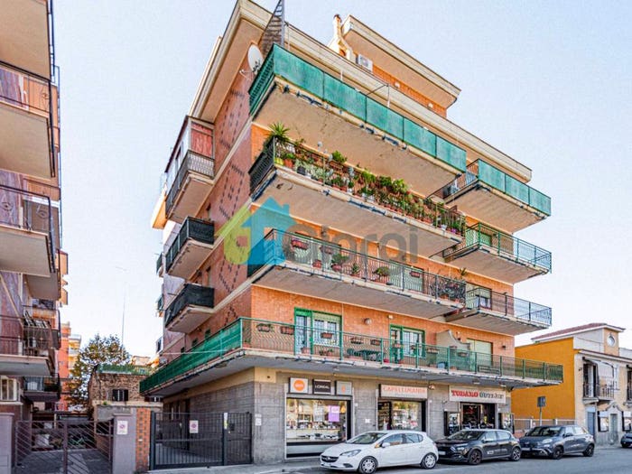 Appartamento con 5 locali in vendita in Via Odescalchi, Centro, Ladispoli