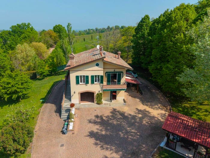 Casa con 6 locali in vendita in Via Tiberia, Castelvetro di Modena
