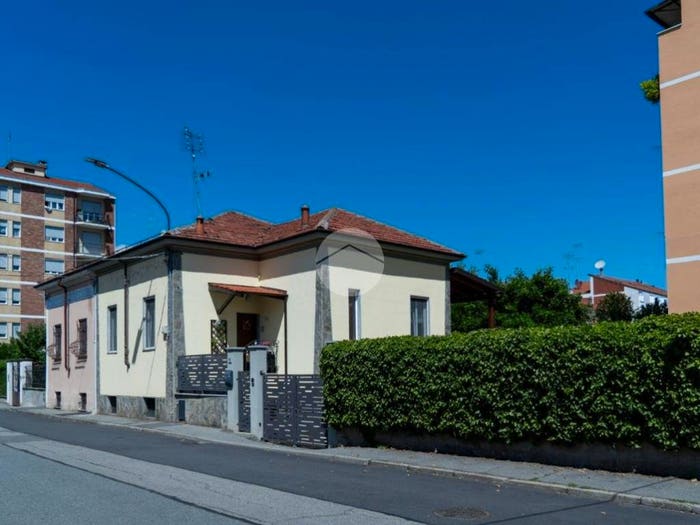 Casa trilocale in vendita in Via Piave, Centro, Chivasso