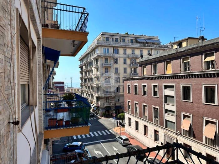 Appartamento con 5 locali in vendita in Via Francesco Crispi, Ospedale, La Spezia