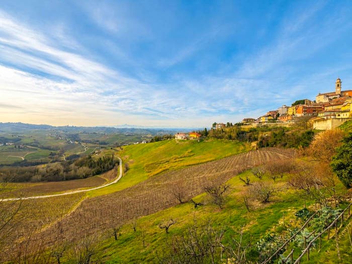 Casa con 6 locali in vendita in Corso della Libertà, Canelli
