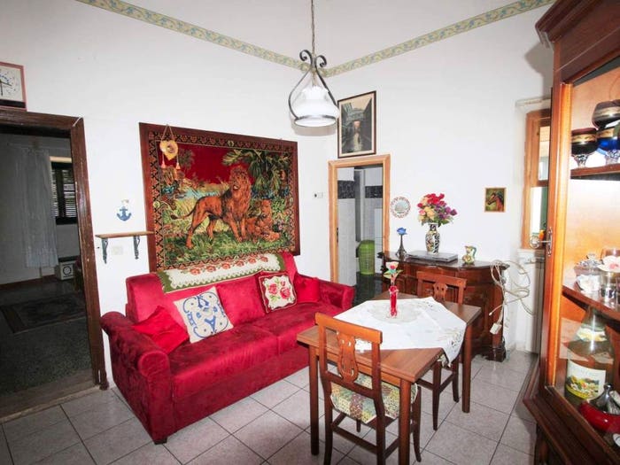Appartamento trilocale in vendita in Via Regina Elena, Bassano in Teverina